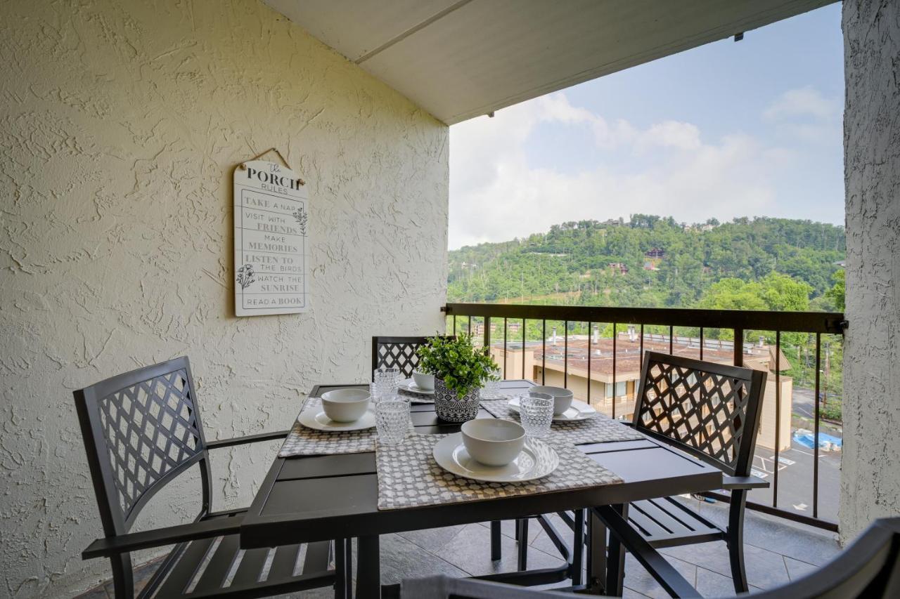 Stylish Gatlinburg Condo With Pool Walk Downtown! 외부 사진